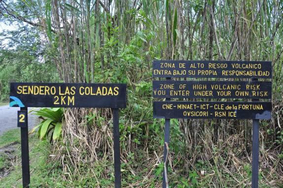 início de caminhada no Parque Nacional Arenal, na Costa Rica